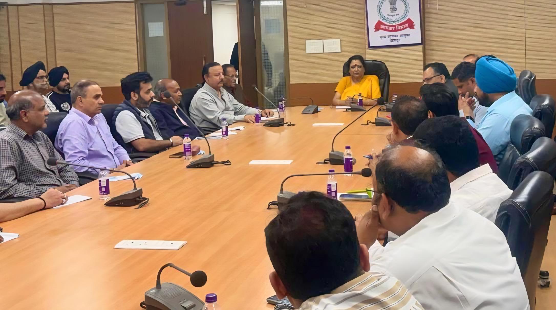 IT Dept holds meeting on advantages of paying Advance Tax