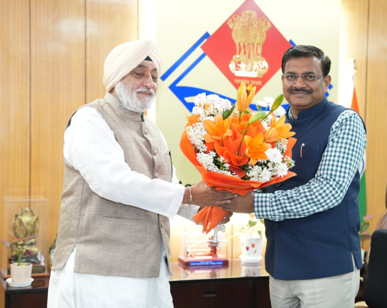 Portals of Hemkunt Sahib to open on 23 May