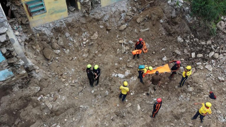 Rudraprayag: आपदा से निपटने की बड़ी तैयारी…जिलेभर में मॉक ड्रिल का अभ्यास