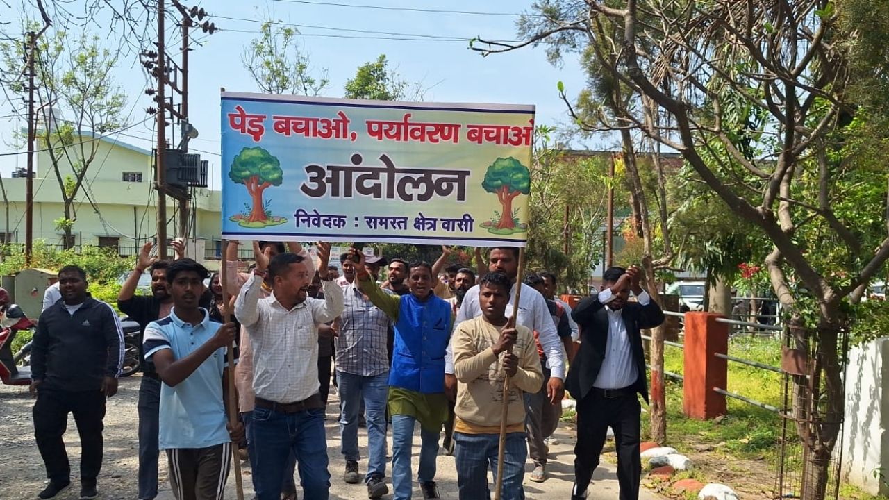 Vikasnagar Protest: नेशनल हाईवे को लेकर सड़कों पर उतरी जनता, प्रशासन से की ये बड़ी मांग