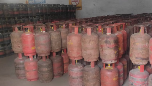 उत्तराखंड: 58 जगह मारे गए छापे, अवैध भंडारण पर 74