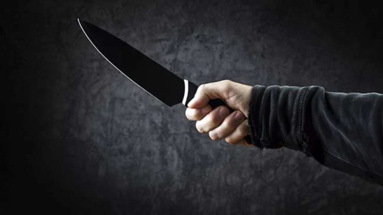 छात्र-छात्रा ने एक-दूसरे को चाकू मारे, मचा हड़कंप, जानिये क्यों हुई यह खौफनाक वारदात