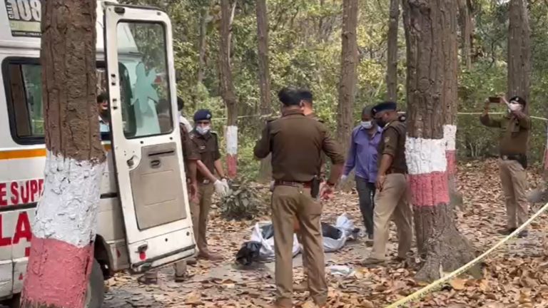 देहरादून में ब्लाइंड मर्डर: हत्या करके झाड़ियों में फेंकी लाश; कौन है 35 वर्षीय महिला का दुश्मन?