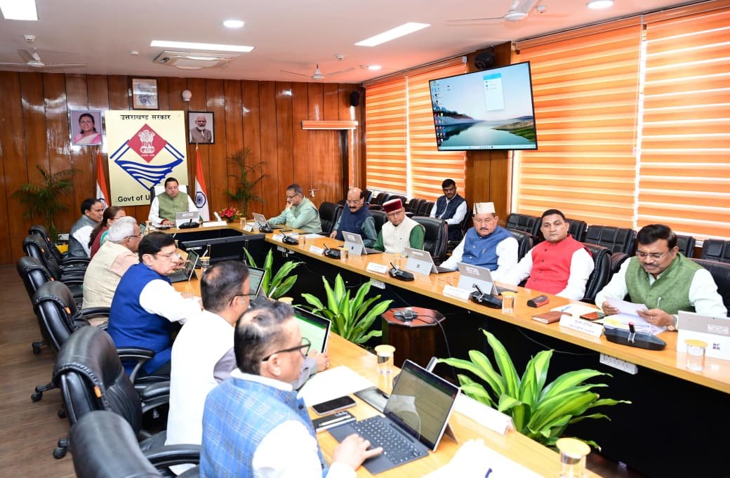 धामी कैबिनेट के 16 बड़े फैसले, युवाओं और कर्मचारियों को