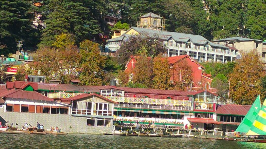 नैनीताल की पहचान को मिलेगा नया रूप, नैनी झील किनारे 108 फीट ऊंचा तिरंगा लगाने की तैयारी