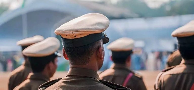 रुद्रपुर में बच्चा चोरी के शक में महिला को पोल