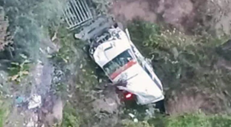 सोमेश्वर में स्कॉर्पियो दुर्घटनाग्रस्त, दो घायल; एक व्यक्ति लापता, सर्च