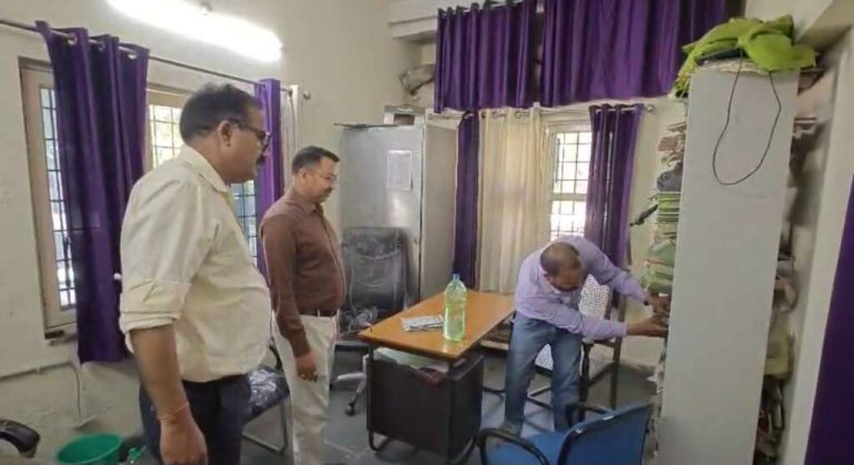 हाइडिल विभाग में हड़कंप: औचक निरीक्षण में शराब पीकर ड्यूटी पर मिले कर्मचारी, पढ़ें पूरा मामला