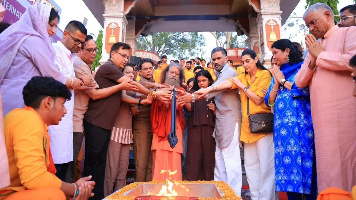 Actor Suniel Shetty praises Char Dham arrangements during visit to