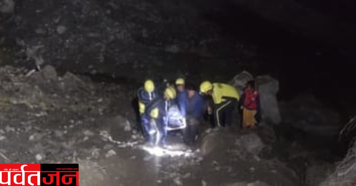 Dehradun Accident:  250 मीटर गहरी खाई में गिरकर व्यक्ति की