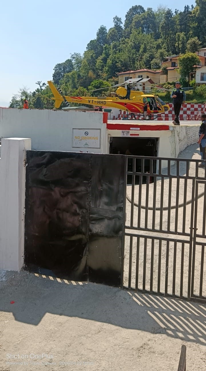 Helicopter services halted, hundreds of devotees stranded