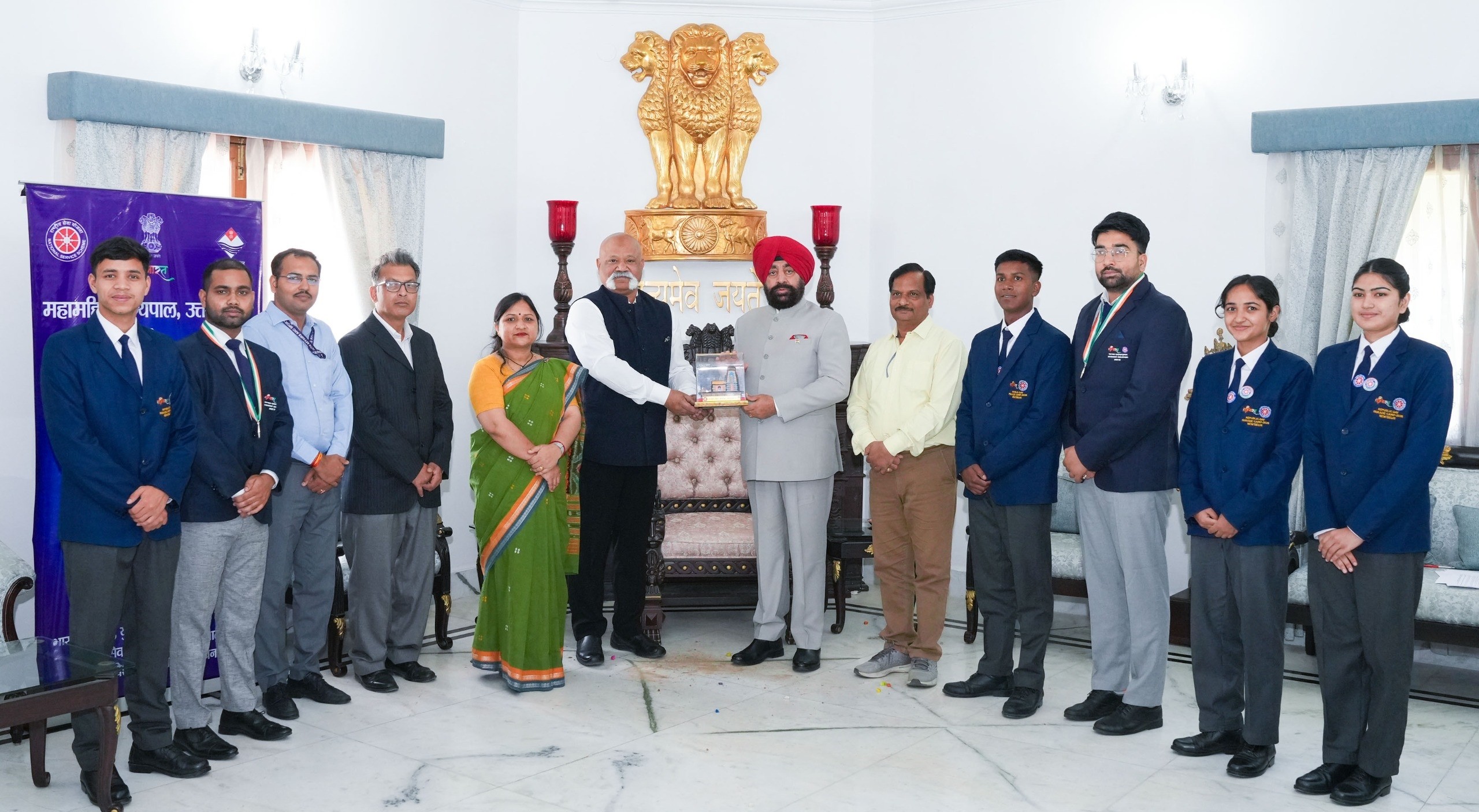 NSS volunteers receive morale boost from Governor