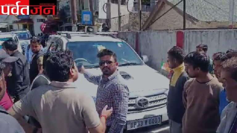 Uttarakhand News: एस.डी.एम ने निकाली यू.पी.विधायक के बेटे की ‘वी.आई.पी.हनक।