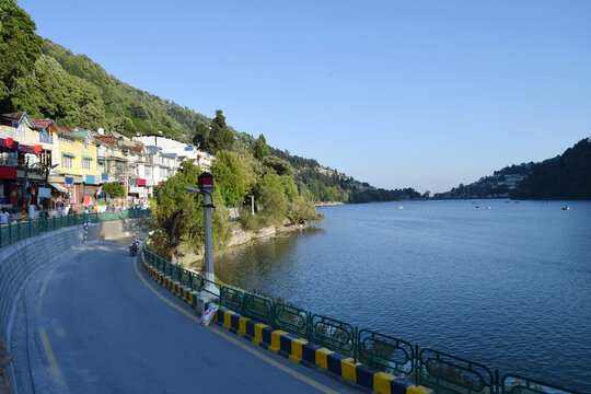 अप्रैल में ही बढ़ा तापमान, नैनीताल में सामान्य से ऊपर पहुंचा पारा, मौसम के बदले तेवर से बढ़ी गर्मी
