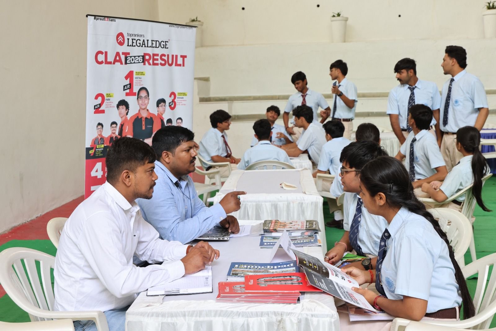 आर्यन स्कूल में विद्यार्थियों के लिए यूनिवर्सिटी फेयर का आयोजन
