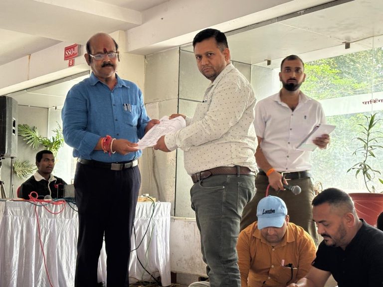 उत्तराखंड डिप्लोमा इंजीनियर महासंघ के अनिश्चितकालीन हड़ताल को मिला समर्थन