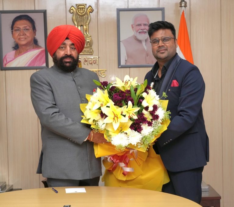 तुलाज़ इंस्टीट्यूट के वाइस चेयरमैन रौनक जैन ने राज्यपाल से