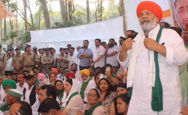 दिव्यांशु हत्याकांड को लेकर राकेश टिकैत की महापंचायत, जुटे किसान,