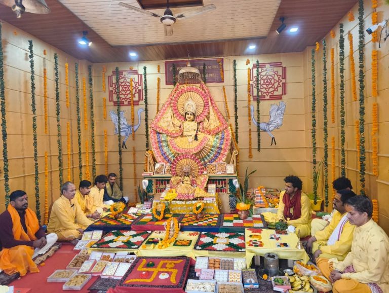 बगलामुखी जयंती: हरिद्वार में आस्था का महासंगम, ‘श्री मंदिर ऐप’