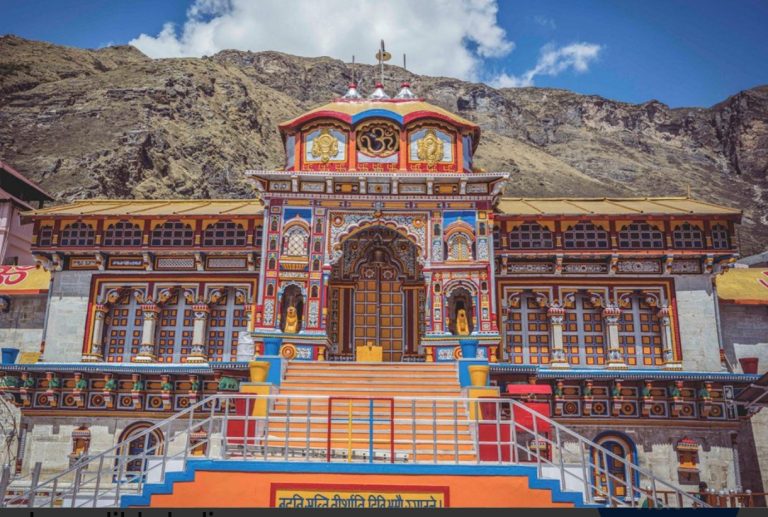 बदरीनाथ धाम में अब बिना अनुमति धार्मिक कार्यक्रम पर प्रतिबंध,