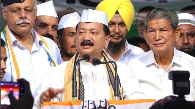 भाजपा ने महिला आरक्षण पर देश की आधी आबादी के