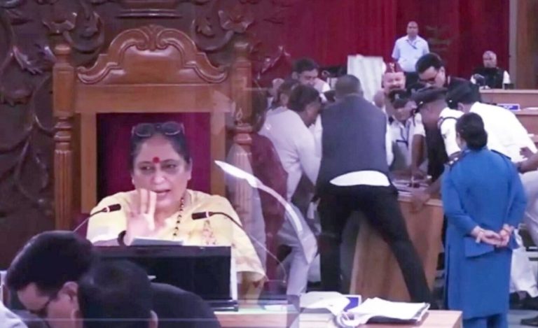 महिला आरक्षण पर विशेष सत्र आज, सदन में तीखी बहस