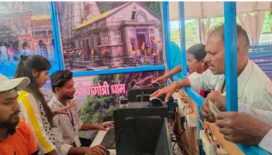 यात्रियों के लिए ऑफलाइन रजिस्ट्रेशन चालू, स्वास्थ्य जांच की भी