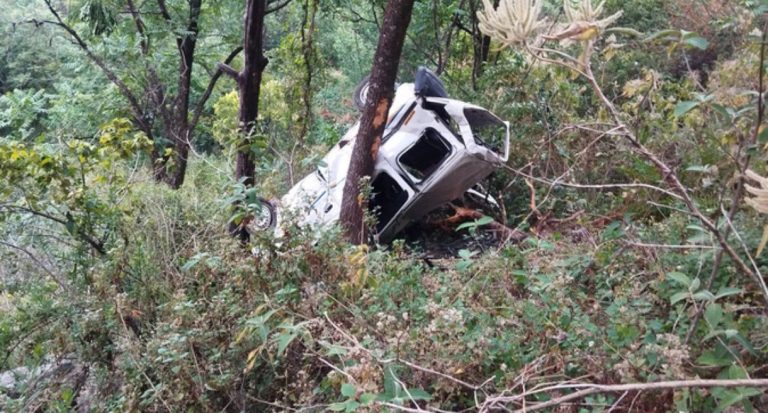 रुद्रप्रयाग में दर्दनाक हादसा, 250 मीटर गहरी खाई में गिरा
