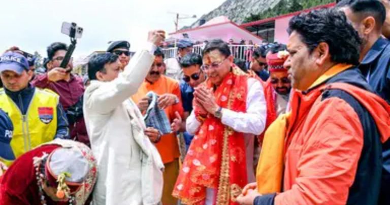 संतों की मौजूदगी में सीएम का ऐलान, मदरसों में अब