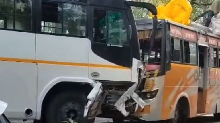 Bus Accident: ऋषिकेश-देहरादून हाईवे पर भीषण सड़क हादसा, झपकी आने