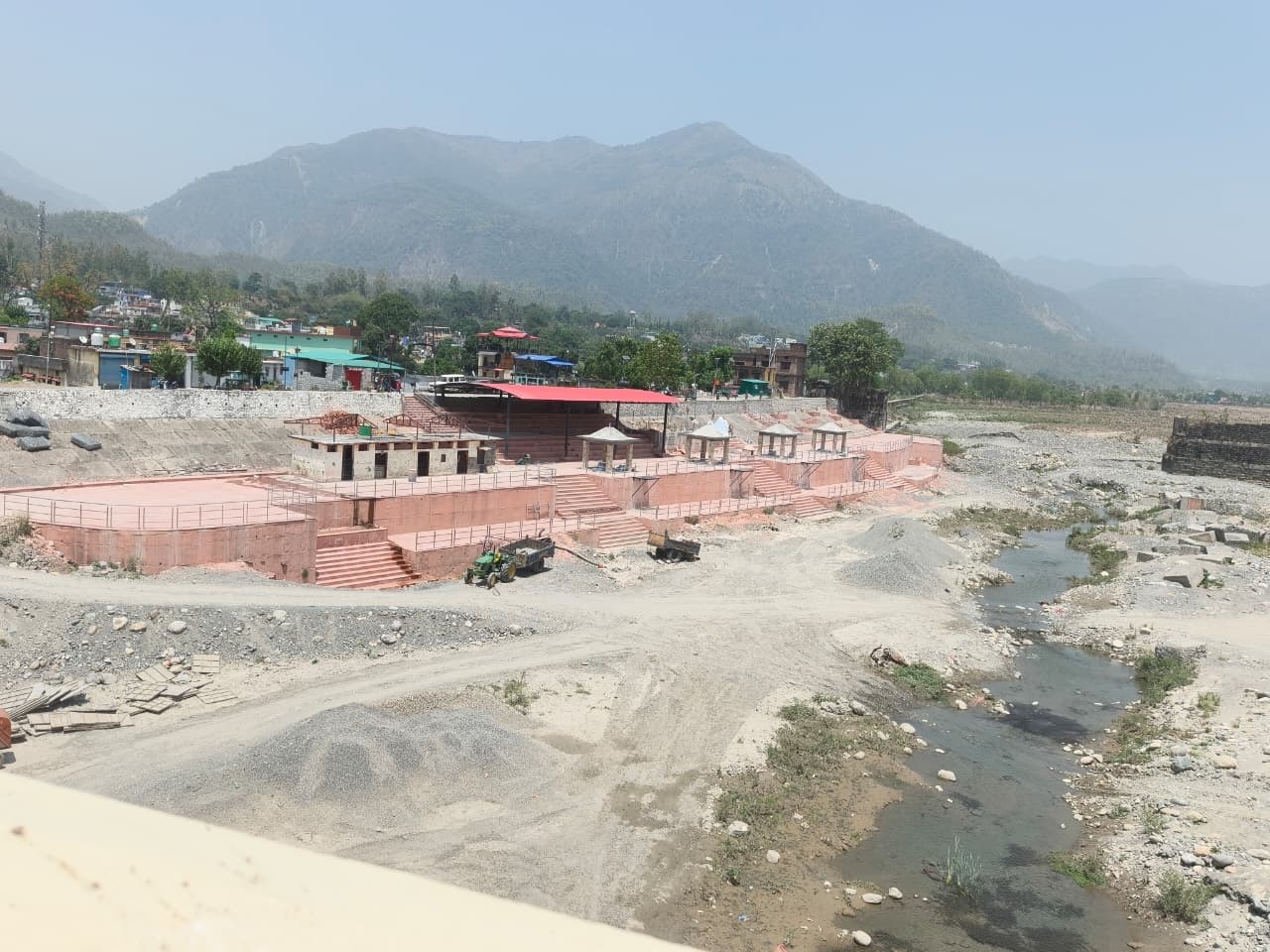 Uttarakhand’s 1st grand Yamuna Ghat near completion at Haripur Kalsi