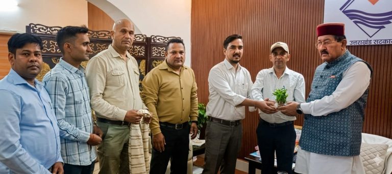 कर्मचारी हितों के समाधान को सरकार गंभीर : भरत सिंह
