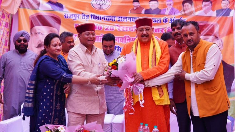 महाराज ने 383.56 लाख की लागत के चन्दरनगर नाले के