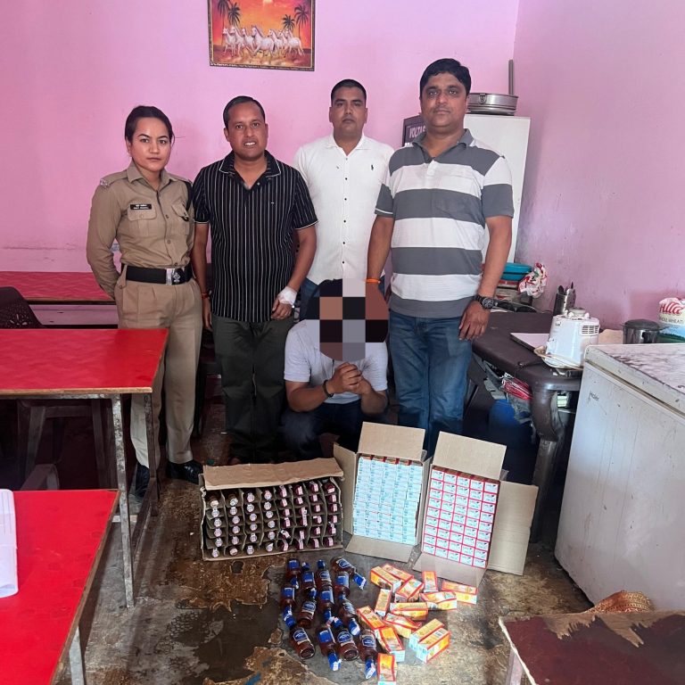 रेस्टोरेंट में चल रहा था अवैध शराब का कारोबार, आरोपी