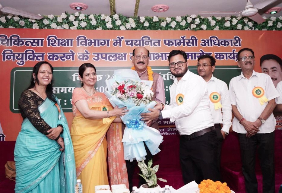 लंबित स्वास्थ्य उपकेंद्रों के 391 पदों को कैबिनेट में लाकर जल्द पुनर्जीवित करने की मांग