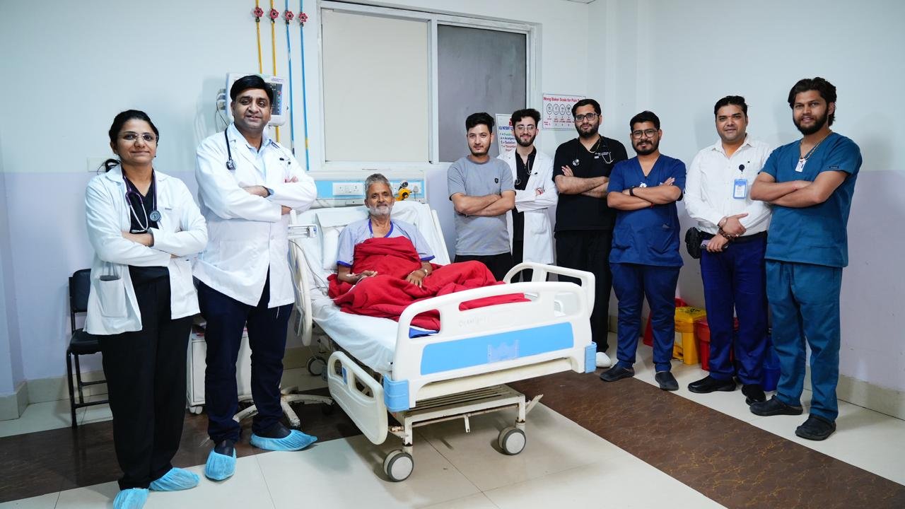 श्री महंत इन्दिरेश अस्पताल में मेडिकल चमत्कार, बिना ऑपरेशन मरीज
