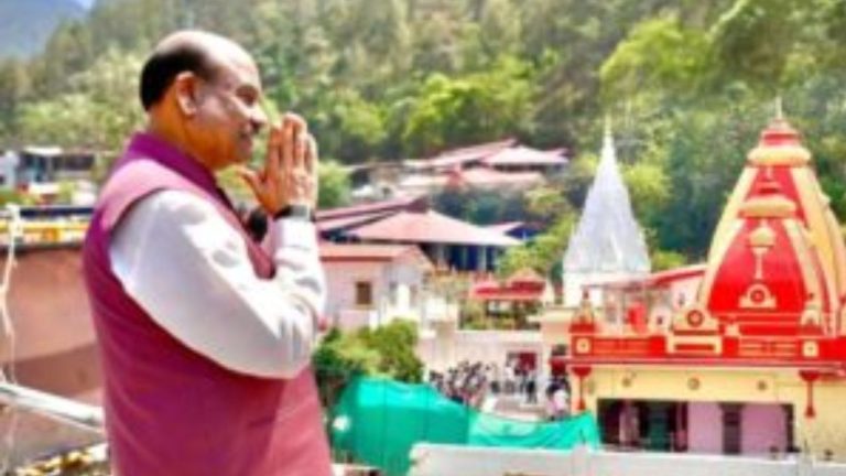 हिमालय की गोद में शांति की अनुभूति: कैंची धाम में  ऐसा क्या हुआ कि लोकसभा अध्यक्ष ओम बिड़ला भक्ति भाव में डूबे