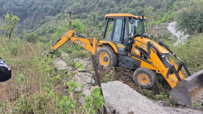 Forest Department undertakes ‘Bulldozer Action’ in Mussoorie