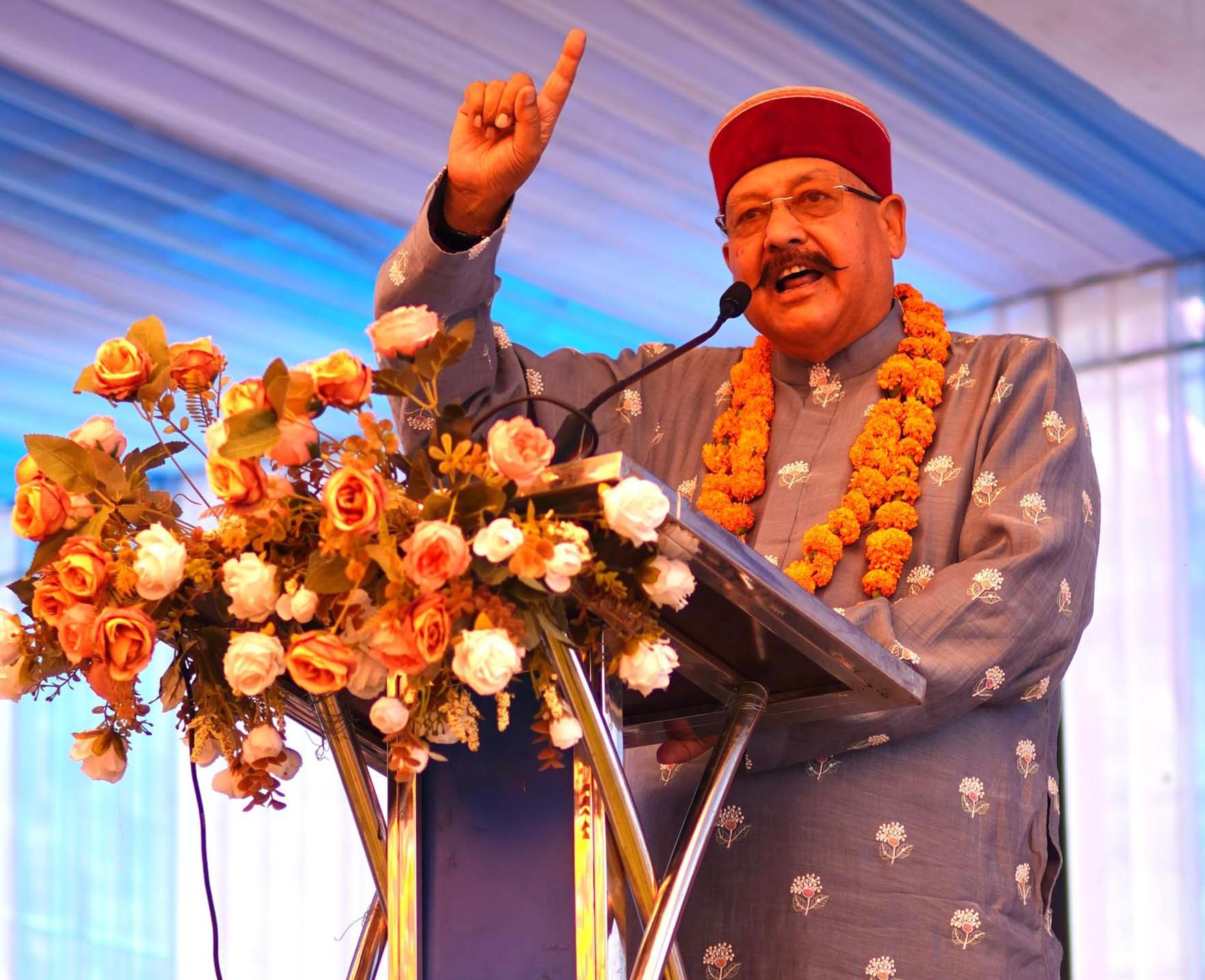Satpal Maharaj disburses disability certificates at multi-purpose camp