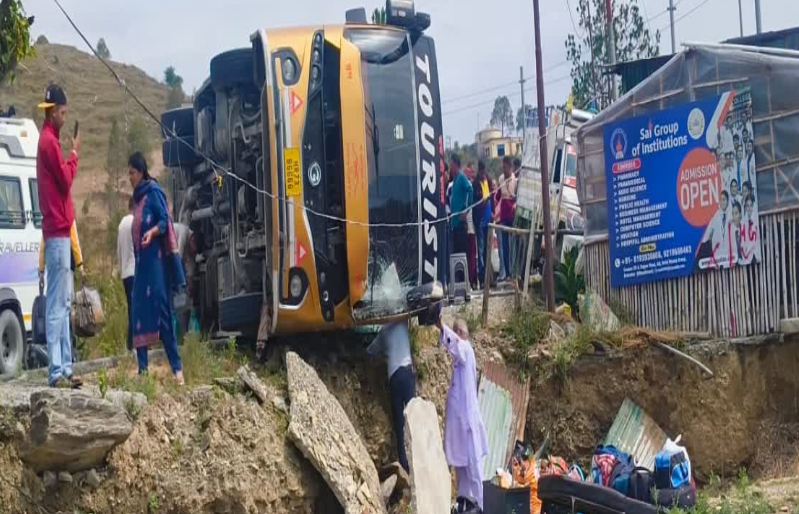 उत्तराखंड में भीषण सड़क हादसा, केदारनाथ धाम जा रही यात्रियों