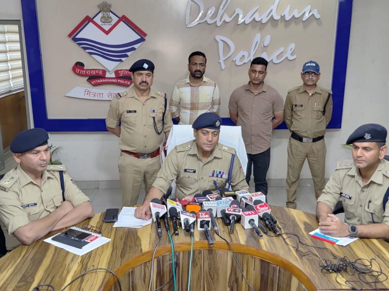 ऑपरेशन प्रहार: कोबरा गैंग के दो विदेशी समेत तीन ड्रग