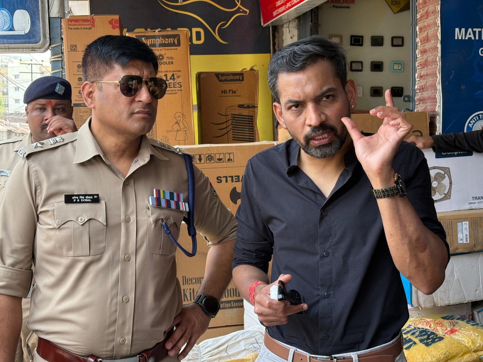 कार्यों की धीमी प्रगति पर डीएम सख्त, अधीक्षण अभियंता यूपीसील