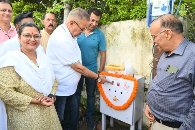 Cabinet Minister Joshi inaugurates Tube Well in Kishan Nagar