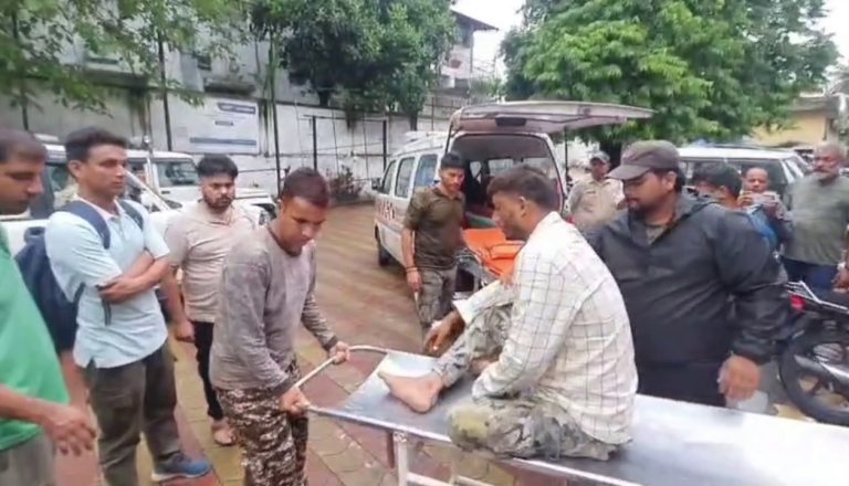 Daily wage worker injured in tiger attack at Corbett Reserve