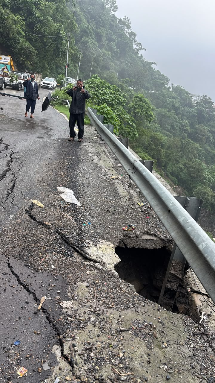 Doon Mussoorie Road closed till further orders