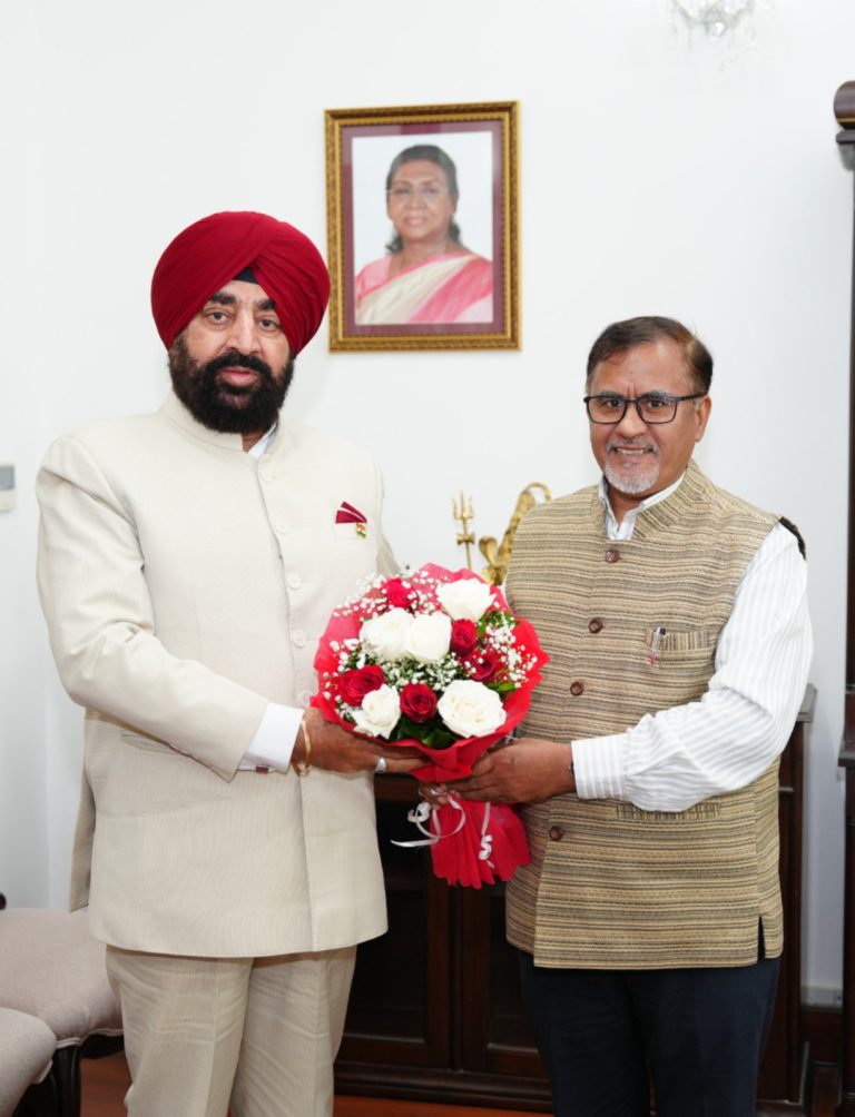 Kumaun University VC briefs Gov on academic achivements