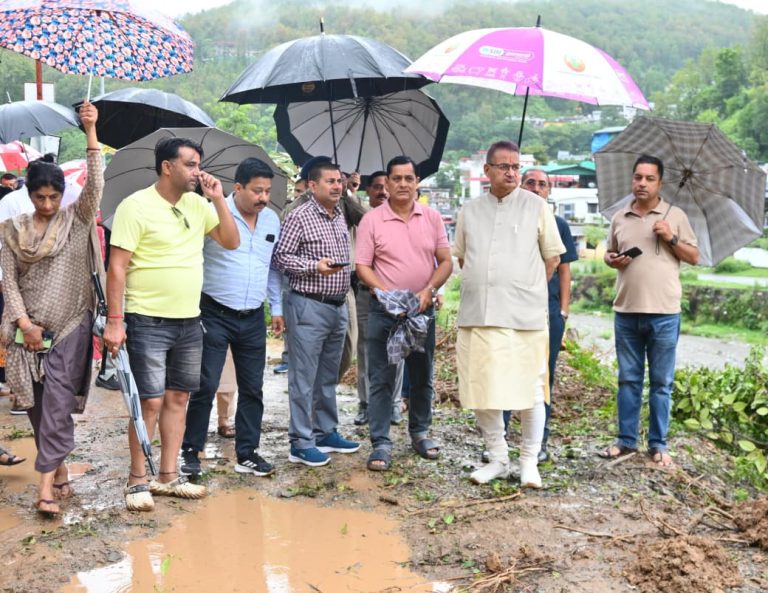 Minister Joshi inspects road near Bijapur Dam, orders protective measures