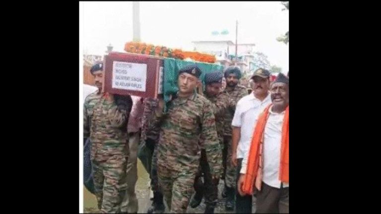 Nainital: भारत माता की जय’ से गूंजा हल्द्वानी, जब तिरंगे