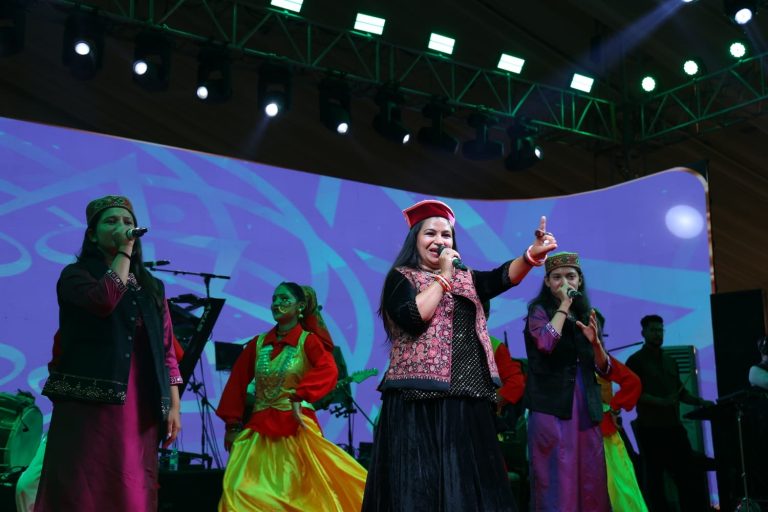 Pandavaas Band captivates audience with soulful Folk-Fusion Performance