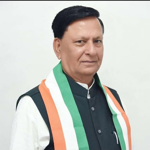 Veteran Cong leader & former minister Hira Singh Bisht passes